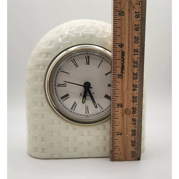 Joanl Vintage Cream Porcelain Arched Quartz Clock - Untested - Picture 6 of 12